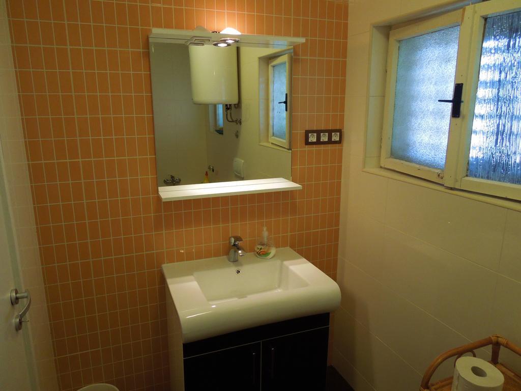 Apartments Meleh تْسْغيكفانِتْسا الغرفة الصورة