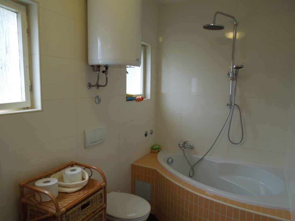 Apartments Meleh تْسْغيكفانِتْسا الغرفة الصورة